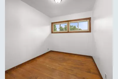 N84W16651  Ann Ave, Menomonee Falls, WI 53051 - Photo 16