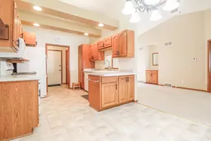 513 Woodland Dr, Jefferson, WI 53549 - Photo 12