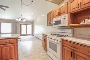 513 Woodland Dr, Jefferson, WI 53549 - Photo 16