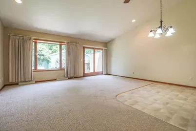 513  Woodland Dr, Jefferson, WI 53549 - Photo 6