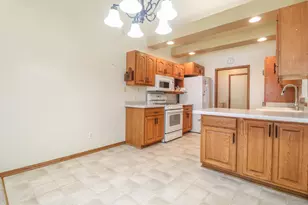 513 Woodland Dr, Jefferson, WI 53549 - Photo 10