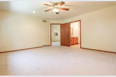 513  Woodland Dr, Jefferson, WI 53549 - Photo 20