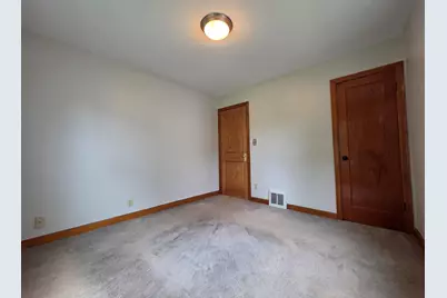 3265 S Burrell St, Milwaukee, WI 53207 - Photo 34