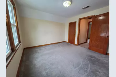 3265 S Burrell St, Milwaukee, WI 53207 - Photo 32