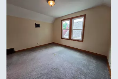 3265 S Burrell St, Milwaukee, WI 53207 - Photo 36