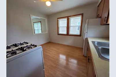 3265 S Burrell St, Milwaukee, WI 53207 - Photo 8