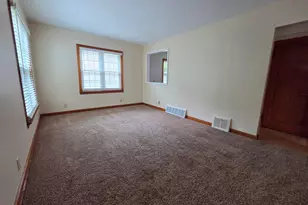 3265 S Burrell St, Milwaukee, WI 53207 - Photo 4