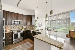 1111 N Marshall St, Milwaukee, WI 53202 - Photo 10