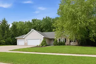 3130 Rockport Park Dr, Janesville, WI 53548 - Photo 1