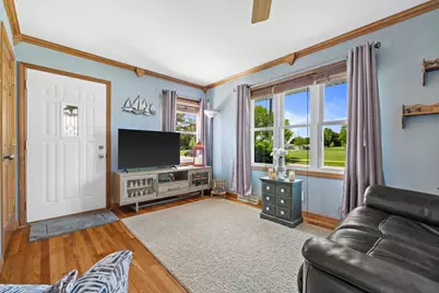 8219  26th Ave, Kenosha, WI 53143 - Photo 2
