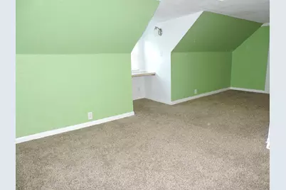 127 N Pleasant Ave, Jefferson, WI 53549 - Photo 24