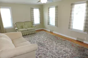 127 N Pleasant Ave, Jefferson, WI 53549 - Photo 4