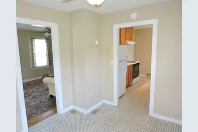 127 N Pleasant Ave, Jefferson, WI 53549 - Photo 8