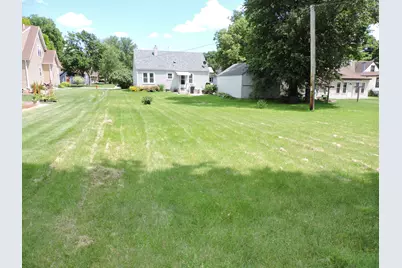 127 N Pleasant Ave, Jefferson, WI 53549 - Photo 28