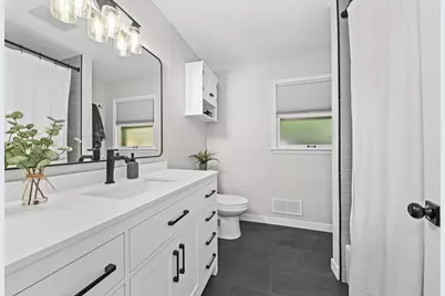 8621 W Grantosa Dr, Milwaukee, WI 53225 - Photo 20