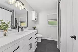 8621 W Grantosa Dr, Milwaukee, WI 53225 - Photo 20