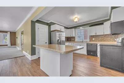 1919  N 4th St, Sheboygan, WI 53081 - Photo 8