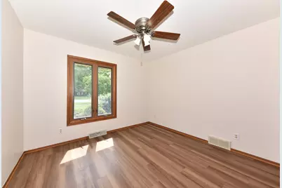 9141 N 60th St, Brown Deer, WI 53223 - Photo 32
