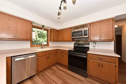 9141 N 60th St, Brown Deer, WI 53223 - Photo 14
