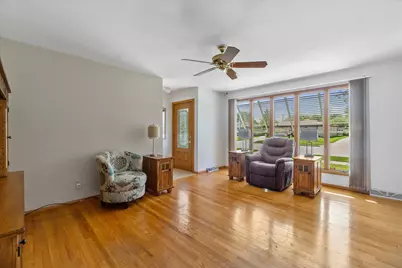 2604 E Dale Ave, Cudahy, WI 53110 - Photo 4