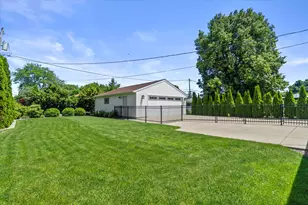 2604 E Dale Ave, Cudahy, WI 53110 - Photo 42