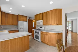 2604 E Dale Ave, Cudahy, WI 53110 - Photo 10