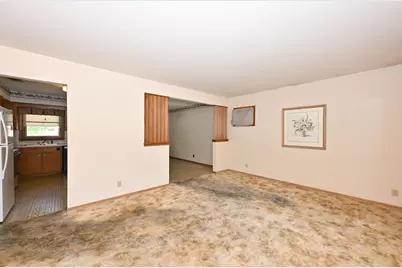 2400 W Edgerton Ave, Milwaukee, WI 53221 - Photo 4