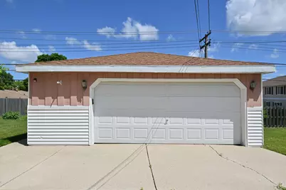 2400 W Edgerton Ave, Milwaukee, WI 53221 - Photo 30