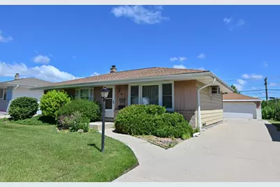 2400 W Edgerton Ave, Milwaukee, WI 53221 - Photo 38