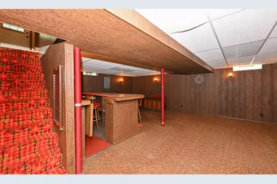 2400 W Edgerton Ave, Milwaukee, WI 53221 - Photo 22