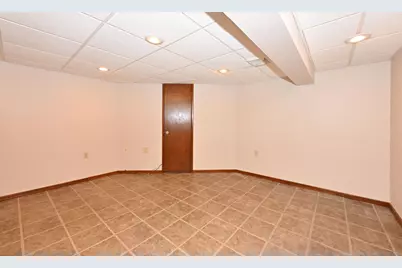 N880  Center St, Ashippun, WI 53036 - Photo 32