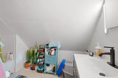 1035 E Potter Ave, Milwaukee, WI 53207 - Photo 20