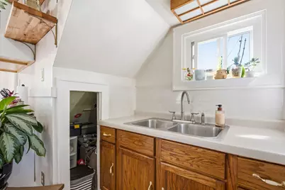 1035 E Potter Ave, Milwaukee, WI 53207 - Photo 6