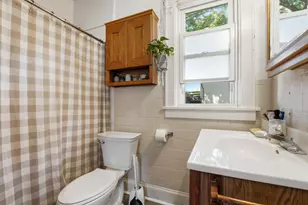 1035 E Potter Ave, Milwaukee, WI 53207 - Photo 10