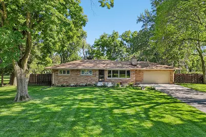 11509  Parkview Ln, Hales Corners, WI 53130 - Photo 1
