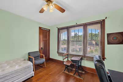1127  Jefferson St, Racine, WI 53404 - Photo 10