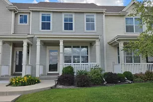 616 Hunter Oaks Blvd, Watertown, WI 53094 - Photo 1