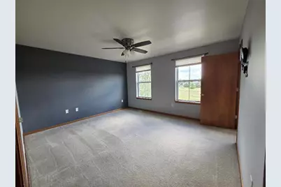 616  Hunter Oaks Blvd, Watertown, WI 53094 - Photo 10