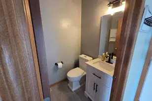 616 Hunter Oaks Blvd, Watertown, WI 53094 - Photo 16
