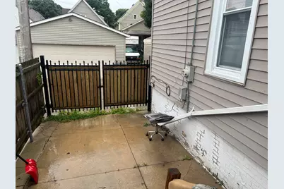 1120 S 32nd St, Milwaukee, WI 53215 - Photo 4