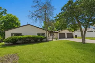 3908 Valley Rd, Racine, WI 53405 - Photo 2
