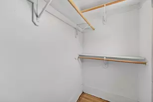 1463 N Franklin Pl, Milwaukee, WI 53202 - Photo 22