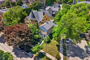 1463 N Franklin Pl, Milwaukee, WI 53202 - Photo 32