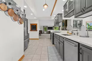 S25W29272 Cambrian Ridge, Genesee, WI 53188 - Photo 10