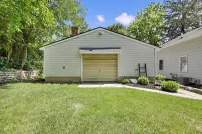 4135 S Racine Ave, New Berlin, WI 53146 - Photo 36