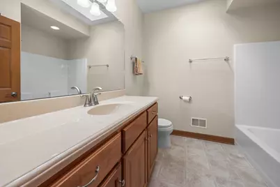 W171N5517  Autumn View Ln, Menomonee Falls, WI 53051 - Photo 16