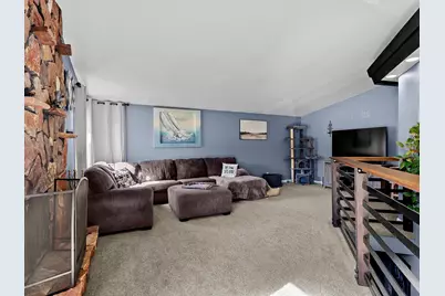 3919  Martin Ln, Two Rivers, WI 54241 - Photo 4