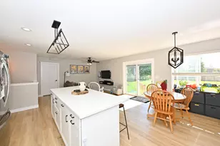 N1476 Chicago Dr, Bloomfield, WI 53128 - Photo 4
