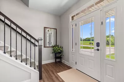 2900  Loretta Ln, Barton, WI 53090 - Photo 6