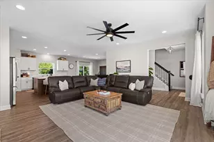 2900 Loretta Ln, Barton, WI 53090 - Photo 10